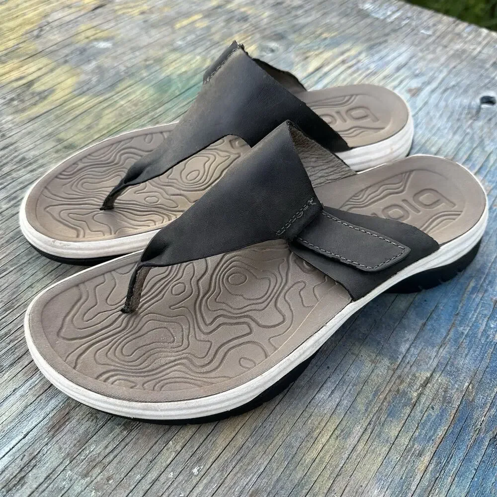 Bionica Women’s Size 8 Leather Adjustable Strap Sport Strap Black Sandals 475